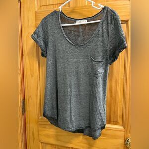 Like new Abercrombie & Fitch gray one pocket t shirt size medium
